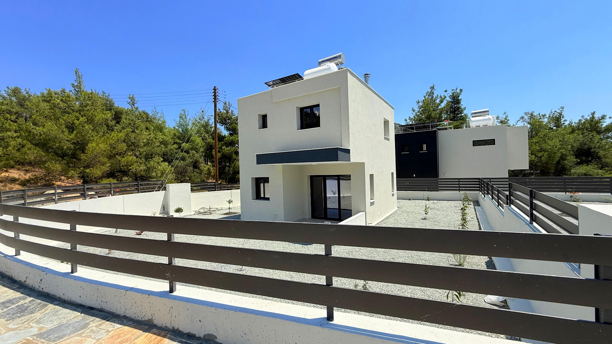 VESTA LIVING residence in Trimiklini